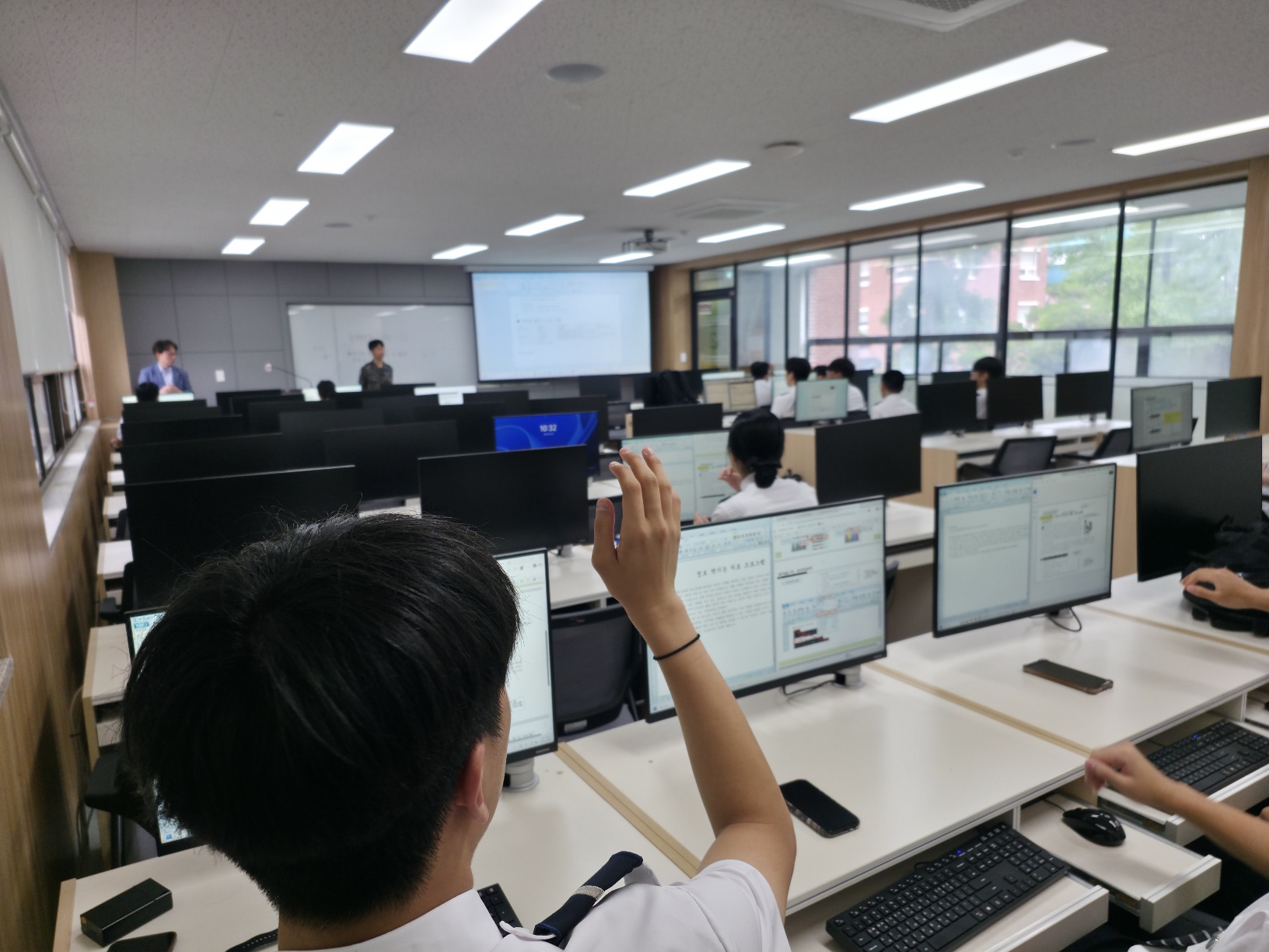KakaoTalk_20260608_111003643_05.jpg