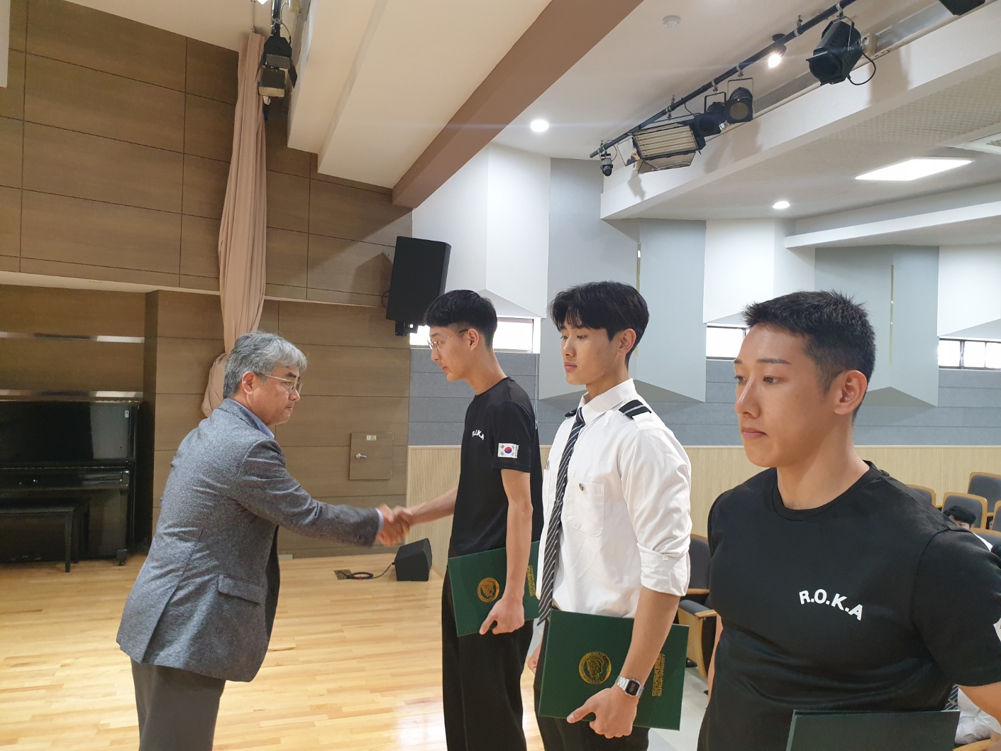 KakaoTalk_20250512_131834392_07.jpg
