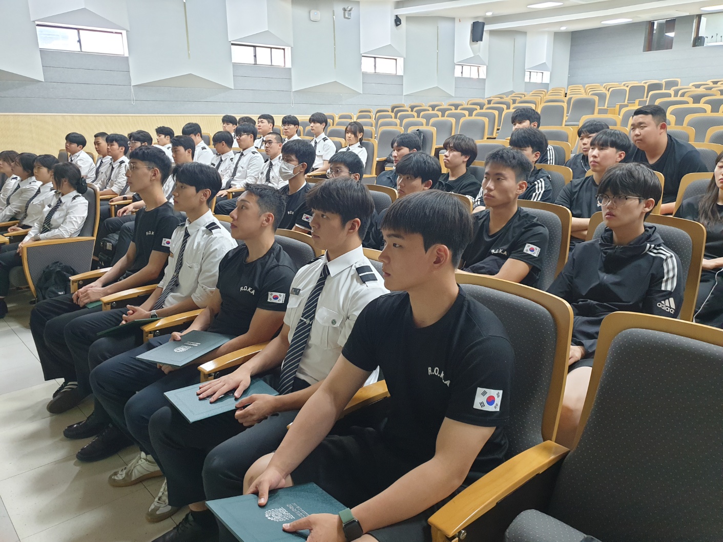 KakaoTalk_20250512_131834392_03.jpg