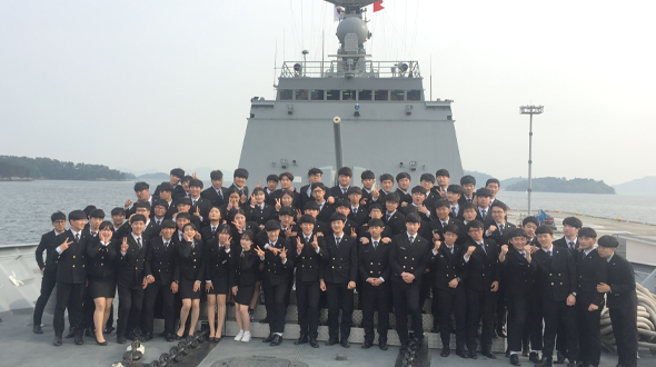 해군부대 방문